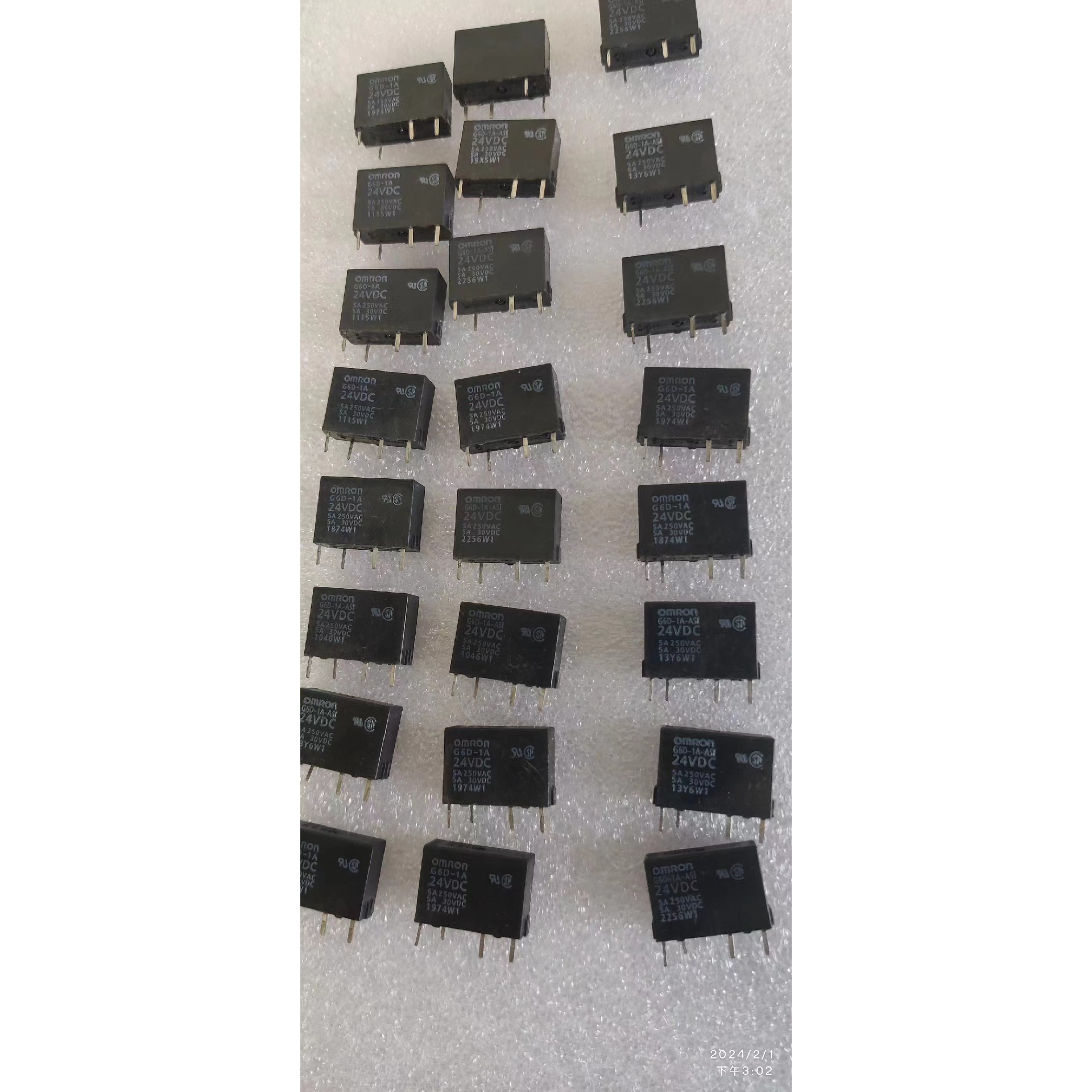 继电器:G6D-1A-ASl   24V、G6D-