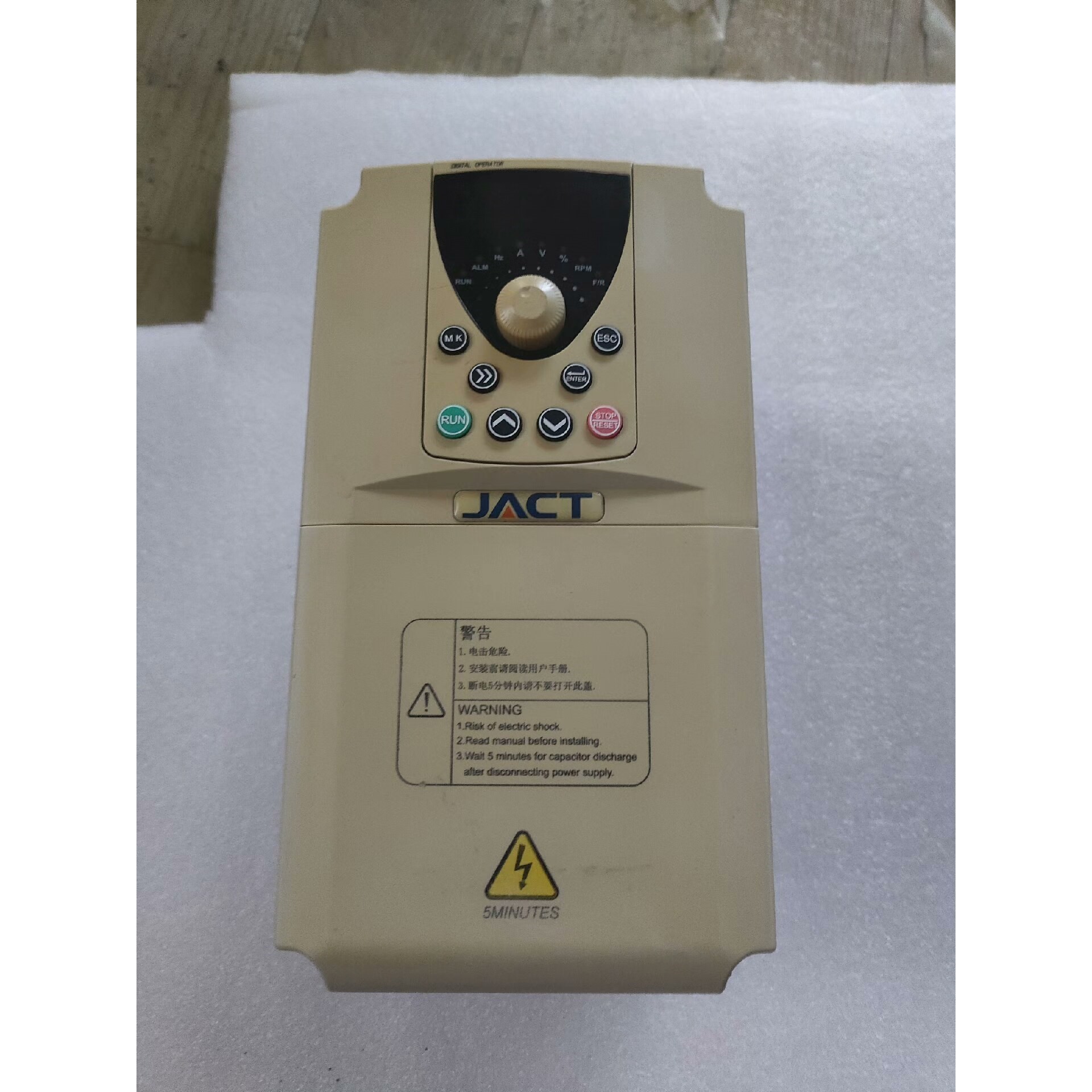 艾克特变频器AT500-T3-4R0G/5R5PB