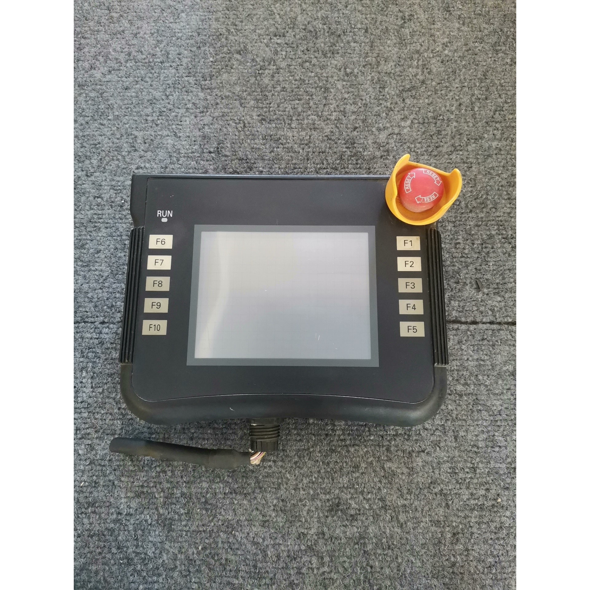 NSH5-SQR00B-V2拆机示教器,线剪断了,质量