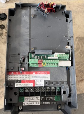 台达7.5KW  11KW变频器VFD110C23A-21,