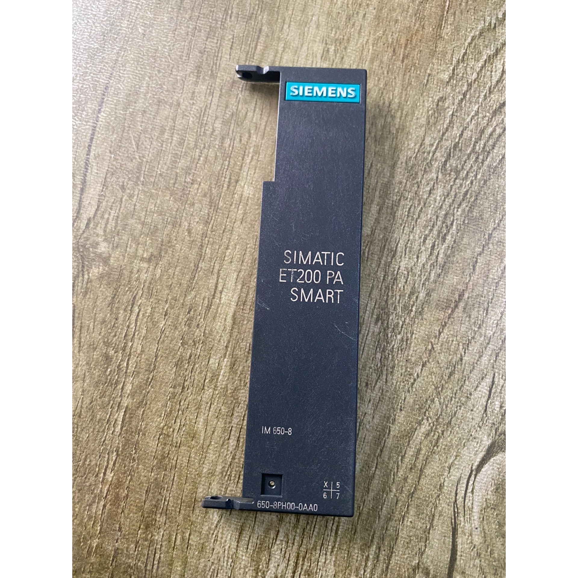 拆机6ES7 650-8PH00-0AA0盖板,有点划