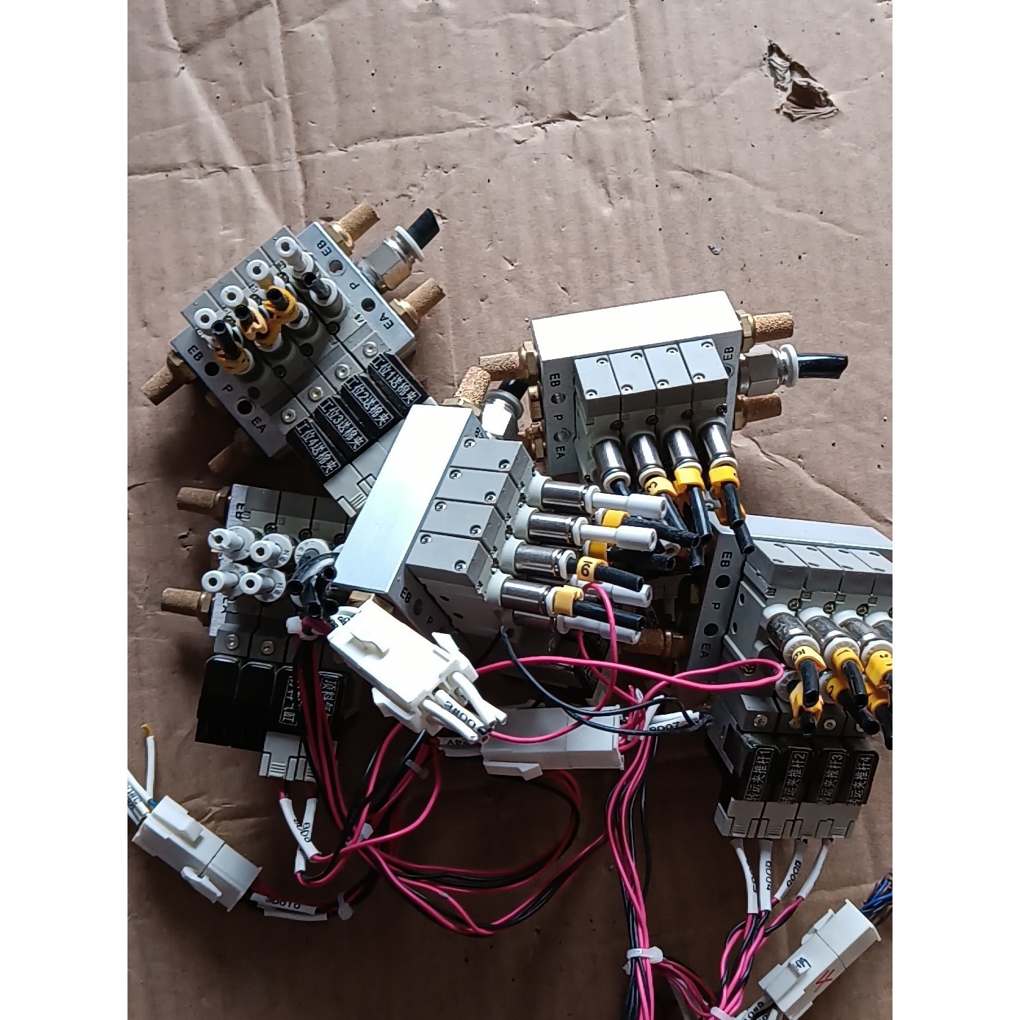 CKD电磁阀,型号4JA119,拆机二手,功能完好.实物拍摄