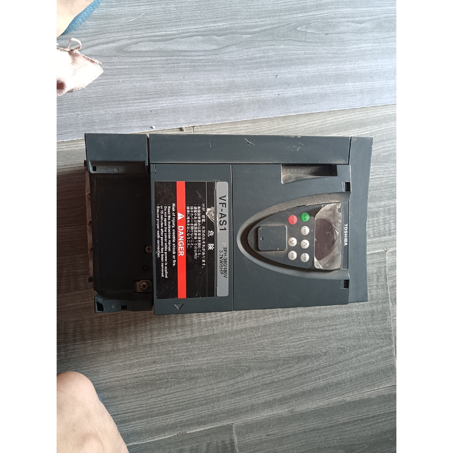 变频器VFAS1-4037PL-WN1  3.7KW 3