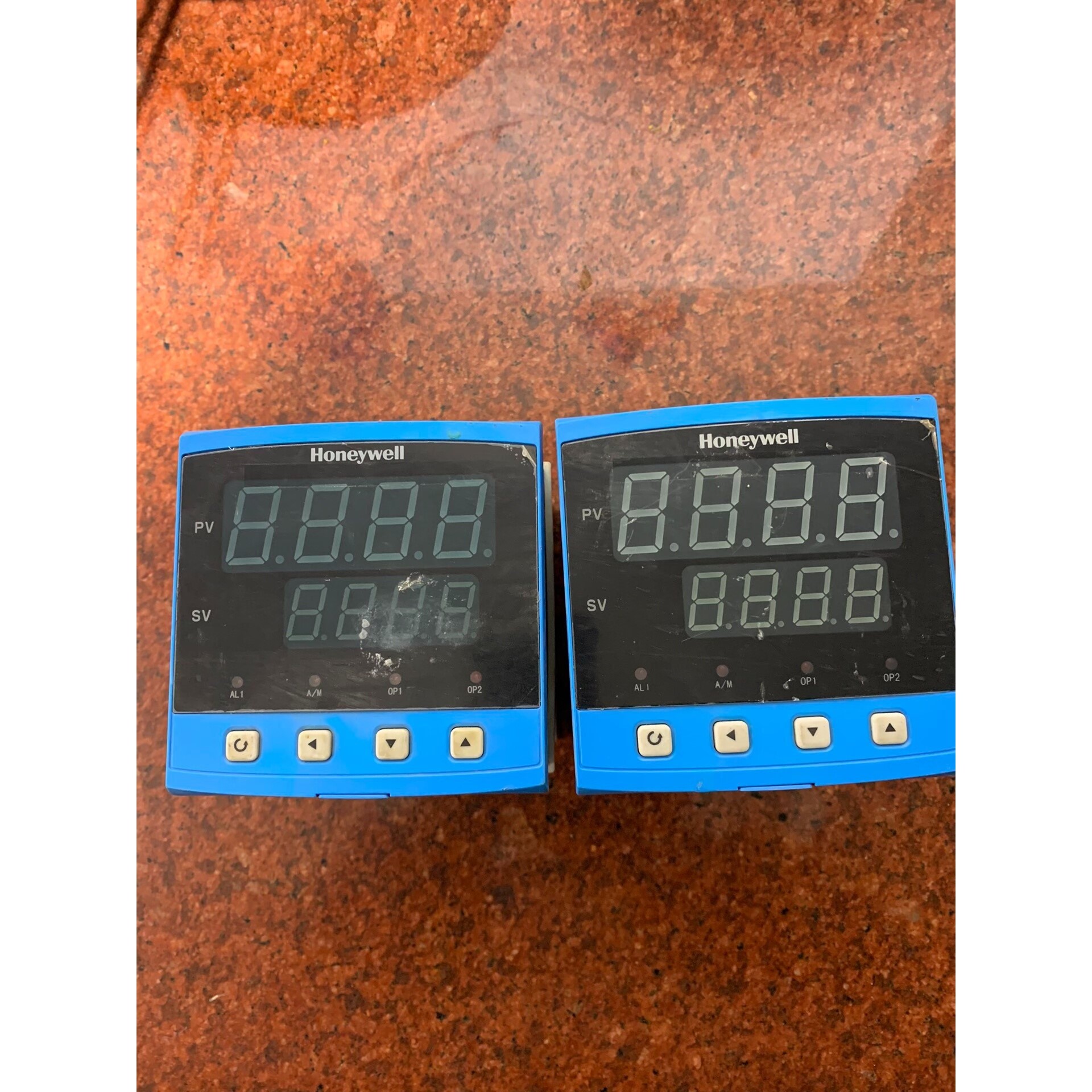 控制器TC8010C1000