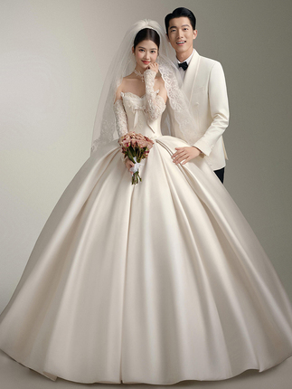 New Photo Studio Theme Clothing for Girls, Annie Couple Indoor Satin Retro French Trailing Wedding Dress