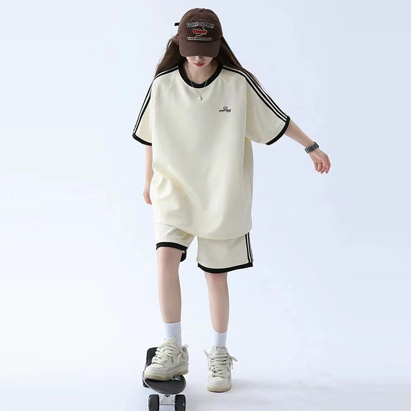 英国DGKP美式时尚运动服套装女2025夏季宽松短袖短裤休闲两件套