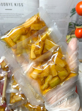 脆笋鸭掌筋柠檬味休闲零食200g