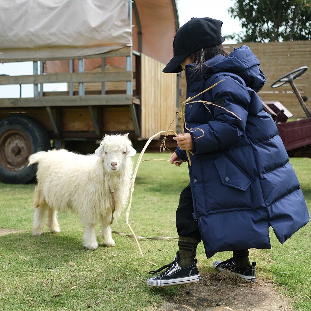 Tomokids藏蓝长款连帽保暖羽绒服