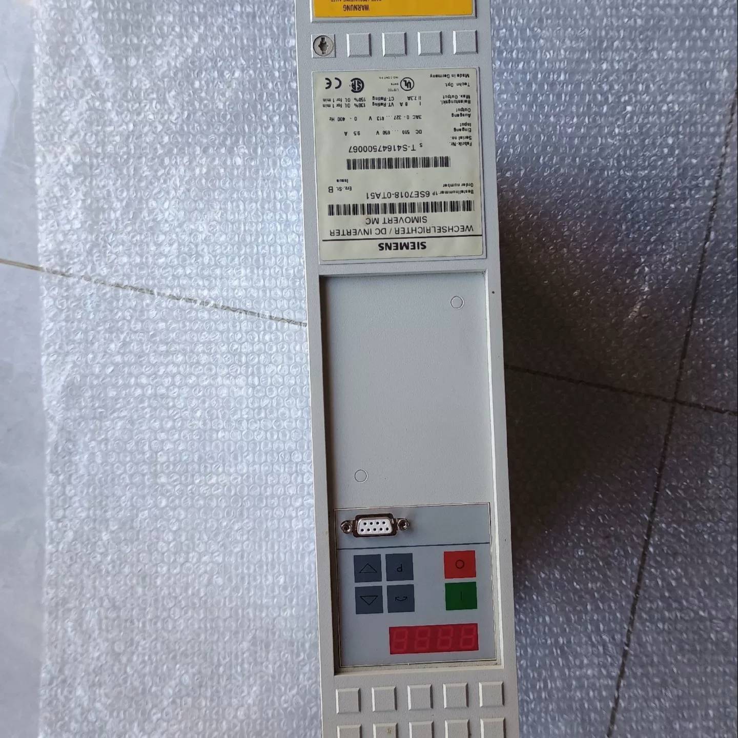 可维修进口西门子变频器6SE7018-0TA51拍摄实物议议价