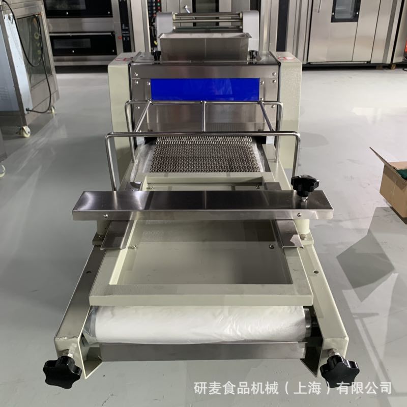 面团成型机 吐司整形机多功能大型面包方包成型机 toast moulder