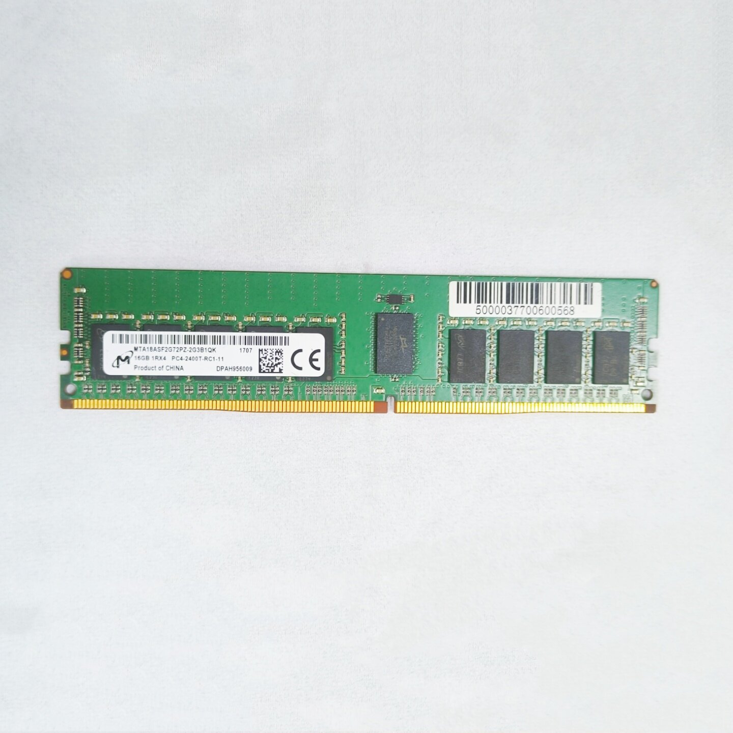 美光16GB DDR4服务器内存条MTA18ASF2G72PZ-2G3B1 1Rx4 PC4-2400T