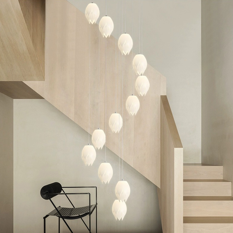 白玉兰复式楼挑高公寓楼梯长吊灯