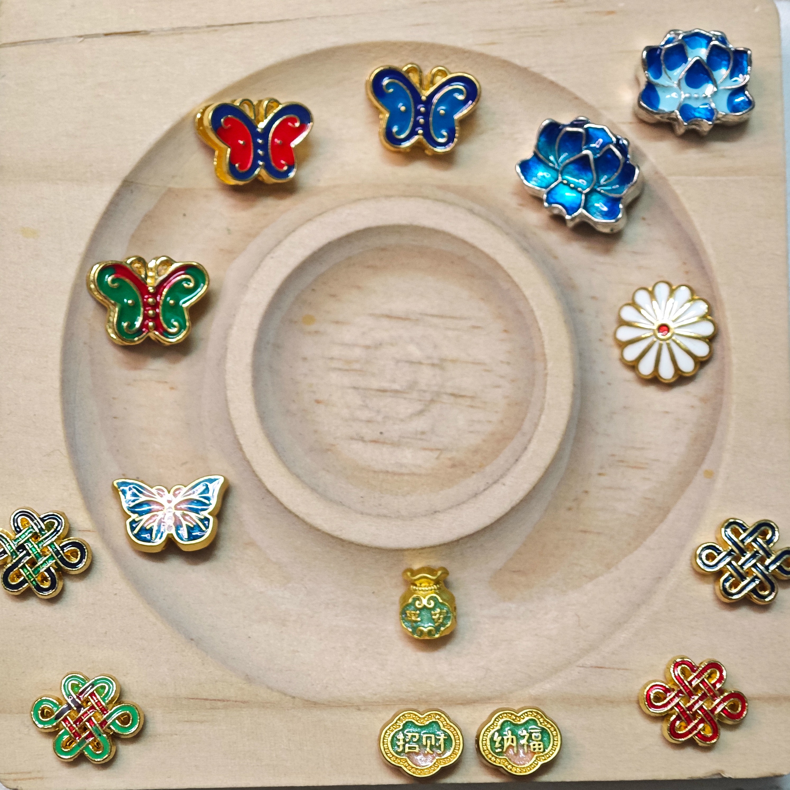 【清仓】国风合金滴油蝴蝶莲花配件材料饰品新中式DIY小雏菊散珠