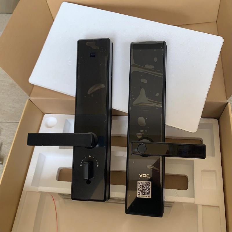 VOC极简风智能门锁VL7超长待机 X7s智能锁配件 更换电池长达两年图片