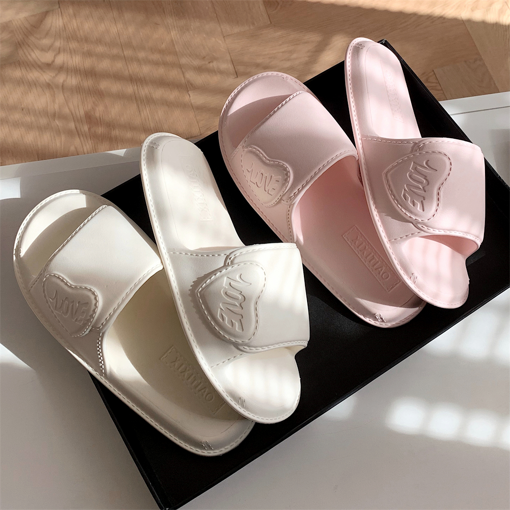 简约休闲百搭纯色爱心EVA拖鞋