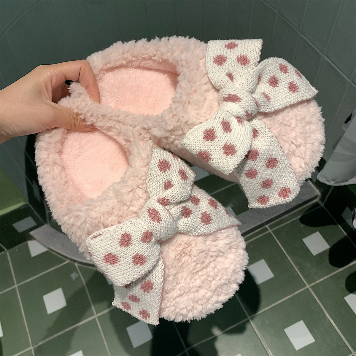 女生居家包头甜美风防滑毛绒拖鞋