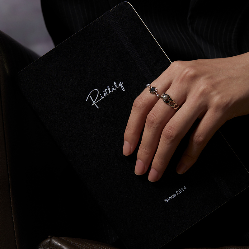 Riotlily艾特里里玛德琳沦陷组合戒指灰珍珠锆石镂空送女友礼物