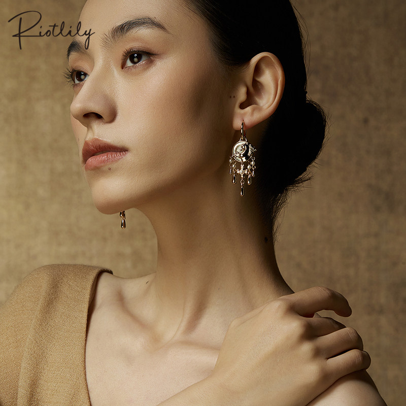 【许杨玉琢同款】Riotlily/艾特里里×大英博物馆战马系列耳环