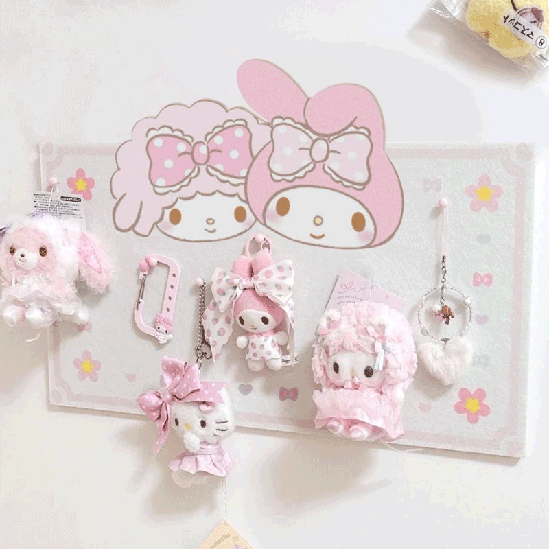 毛毡板照片墙拍立得相册展示墙美乐蒂卡通玩偶挂件首饰吧唧小卡收纳板