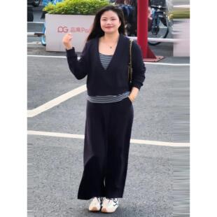 大码简约条纹套装女秋冬胖mm显瘦时尚休闲吊带卫衣阔腿裤三件套