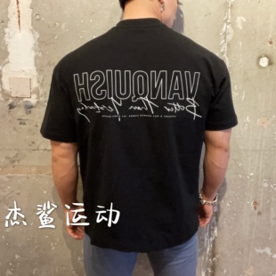 断码特价VANQUISH男女运动休闲VQ COPYRIGHT圆领宽松透气排汗短袖