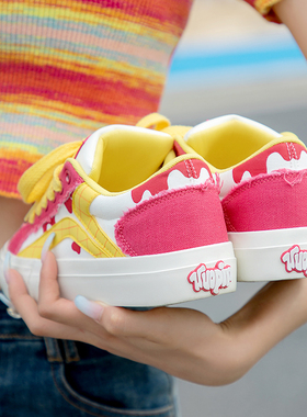 鮀品草莓蛋糕板鞋女2025秋冬新款帆布鞋百搭红色厚底运动休闲鞋子