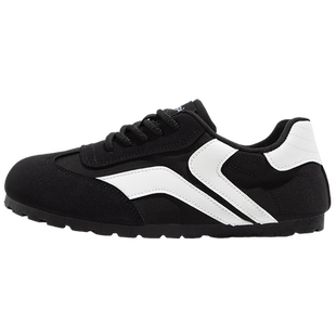 鮀品德训鞋男款2026春季新款休闲百搭复古情侣平底黑色透气板鞋子