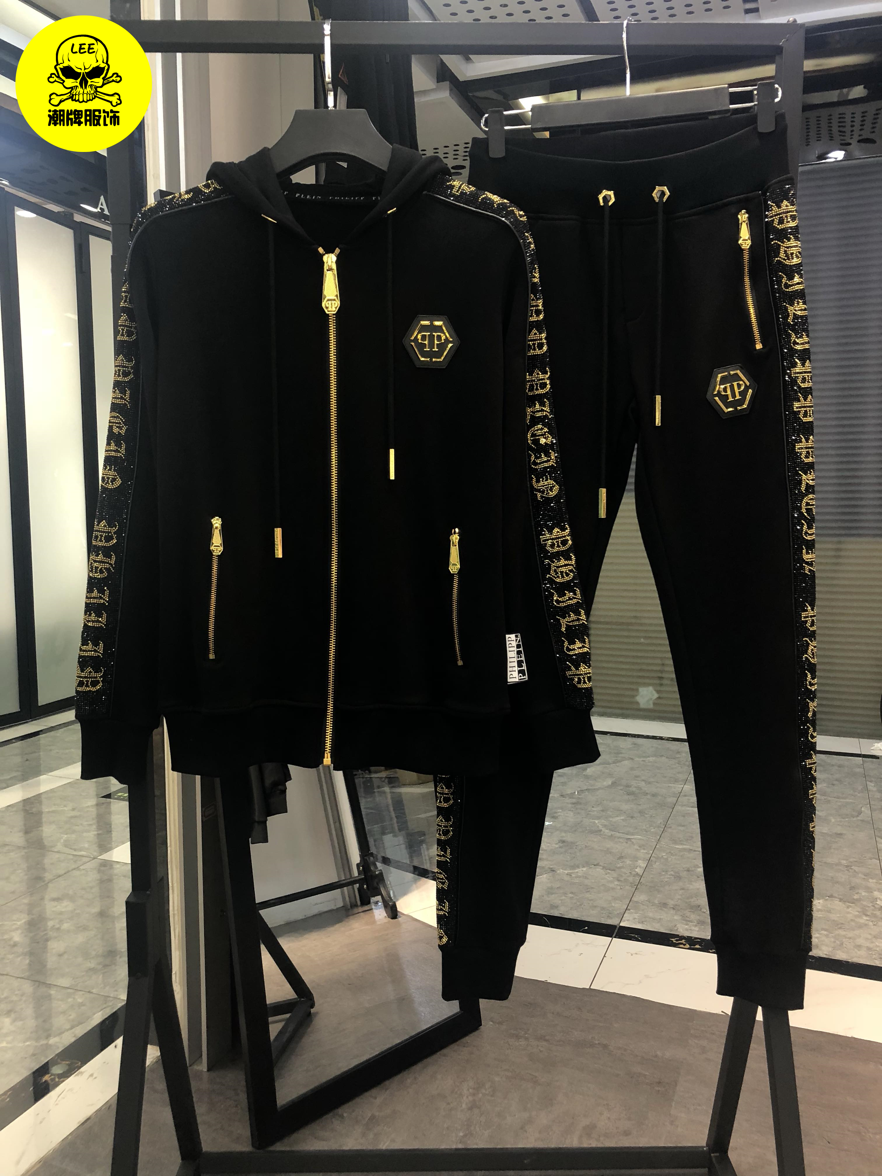 pp字母烫钻梵文套装男士菲利普