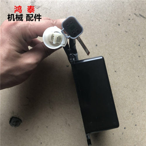 卡特挖机继电器延时时间计电