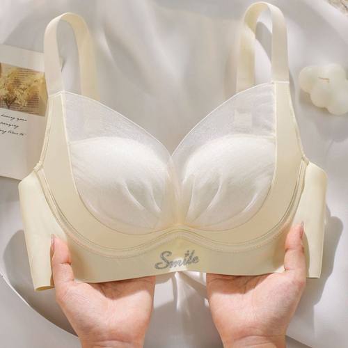 维多利亚缎面蕾丝内衣女小胸聚拢