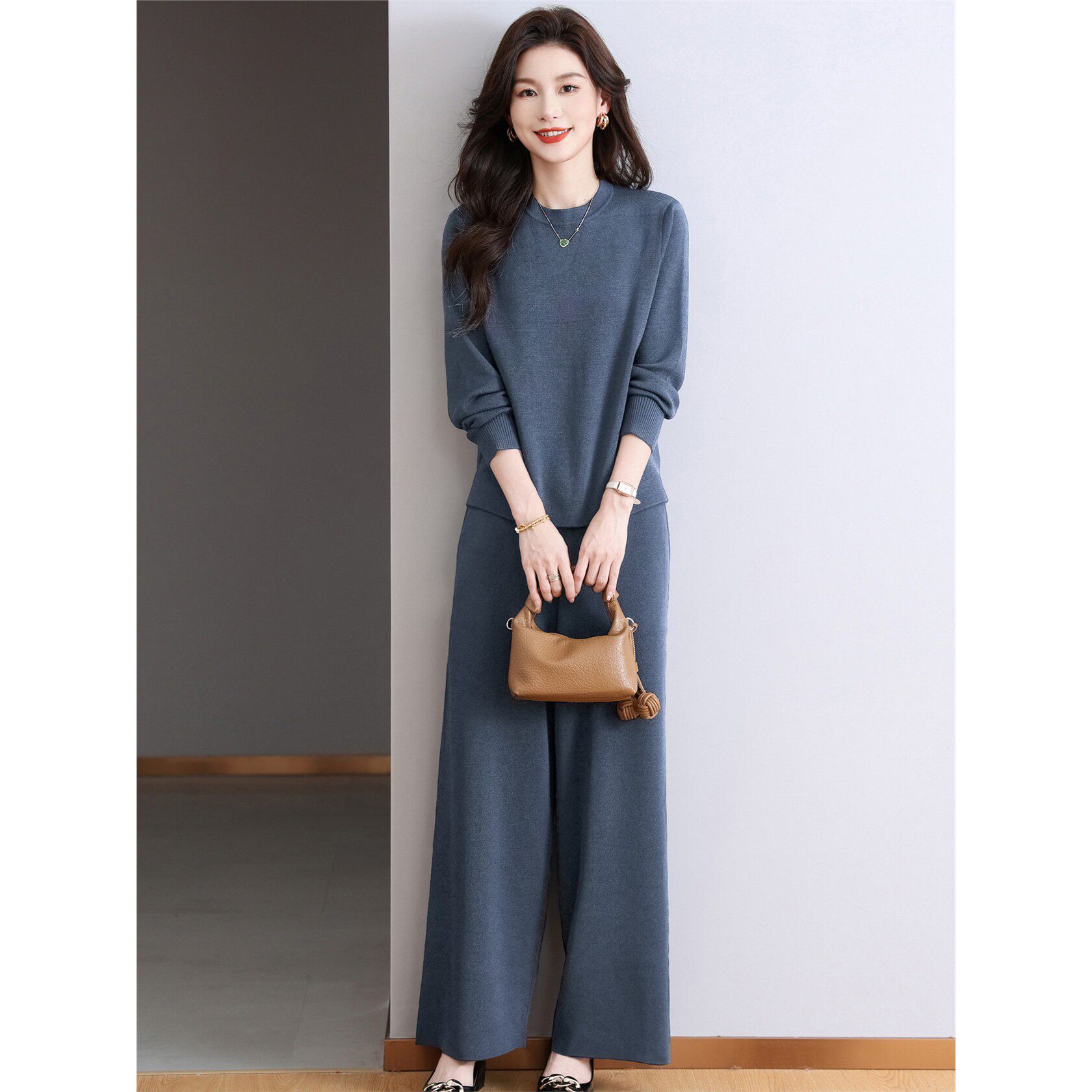 配阔腿裤休闲高级感两件套2025春秋新款时尚运动套装女妈妈针织衫