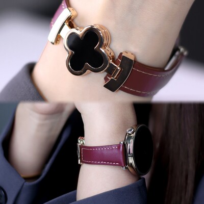 适用三星手表Watch7表带真皮磁吸扣GalaxyWatch6幸运四叶草皮质5PRO/4腕带春夏天4classic女生GearS2/S3配件