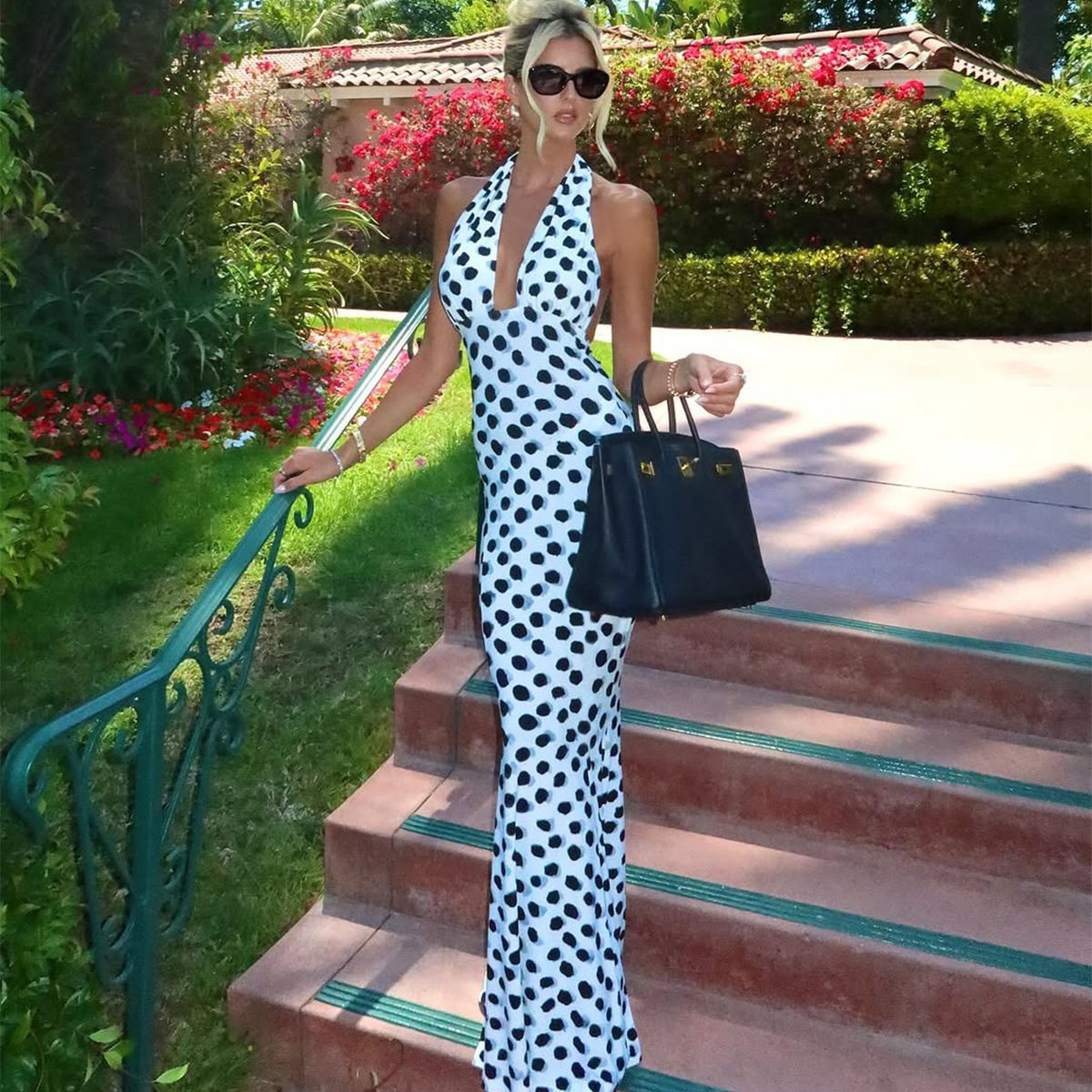 42242dbq爆款2025夏季新品修身露背挂脖绑带印花欧美连衣裙