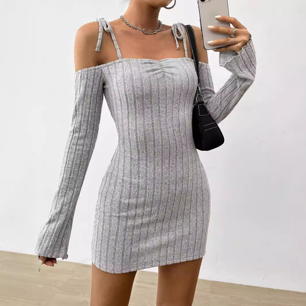 女装御姐轻熟风绑带吊带连衣裙秋冬一字领优雅修身短裙
