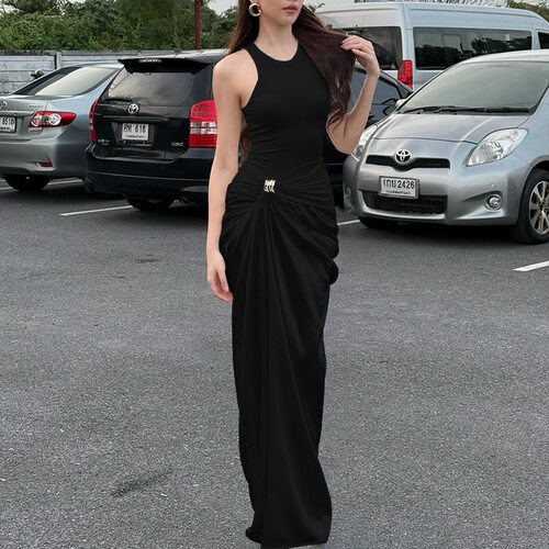 wq25212缎面拼接金属扣圆领黑色连衣裙女欧美风新款性感长裙