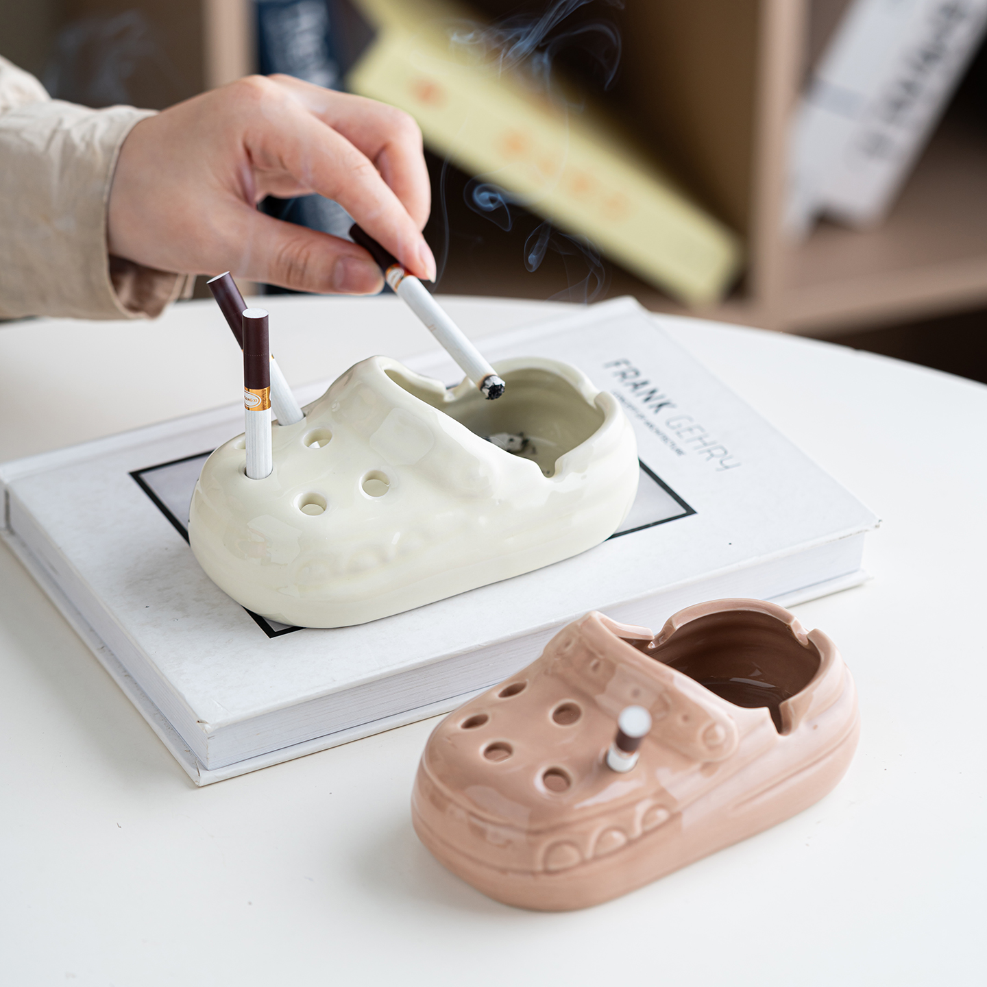 新款创意家用客厅茶桌陶瓷烟灰缸