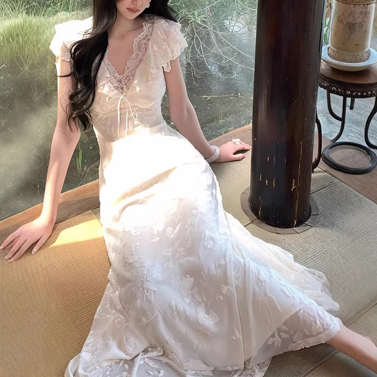 清落森系V领蕾丝系带仙女连衣裙