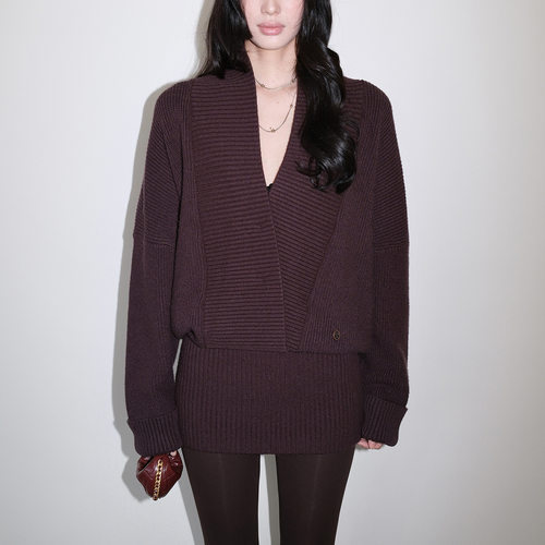 慵懒显瘦V领针织包臀连衣裙