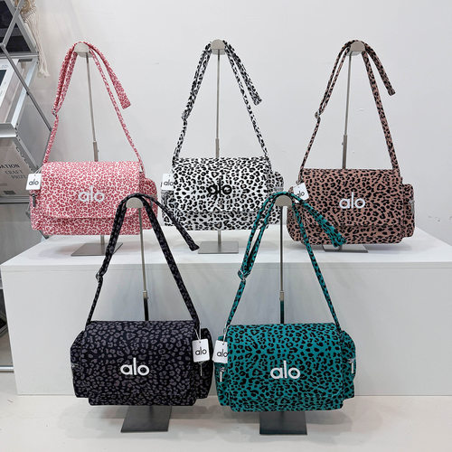 ALOYG秋季新款小众设计单