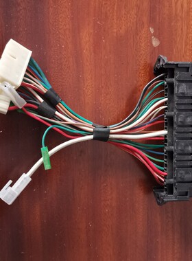 十五档保险丝盒.37N29B.22010适用于东风.153紫罗兰汽车.装车车身