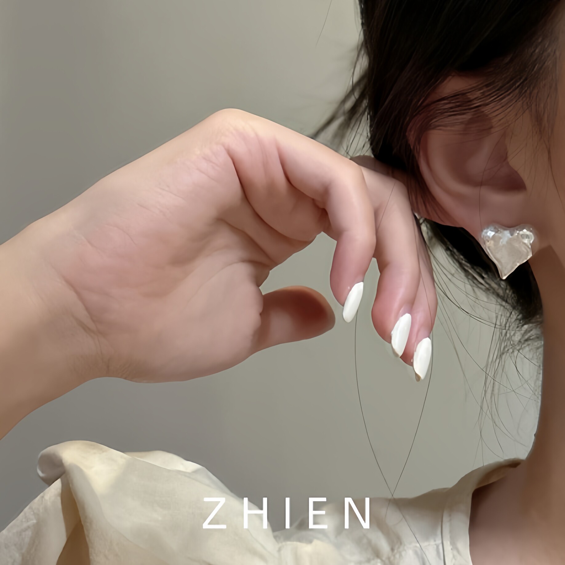 925纯银心形耳钉不规则褶皱