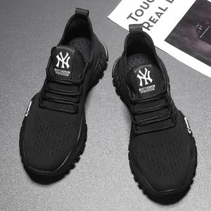 男士休闲鞋运动鞋春夏季2023新款网面透气防臭防滑软底百搭鞋子男