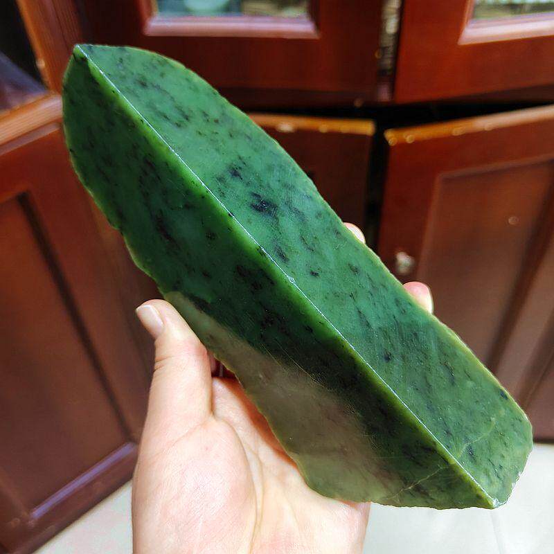 新疆天然碧玉山料一细油润牌子料