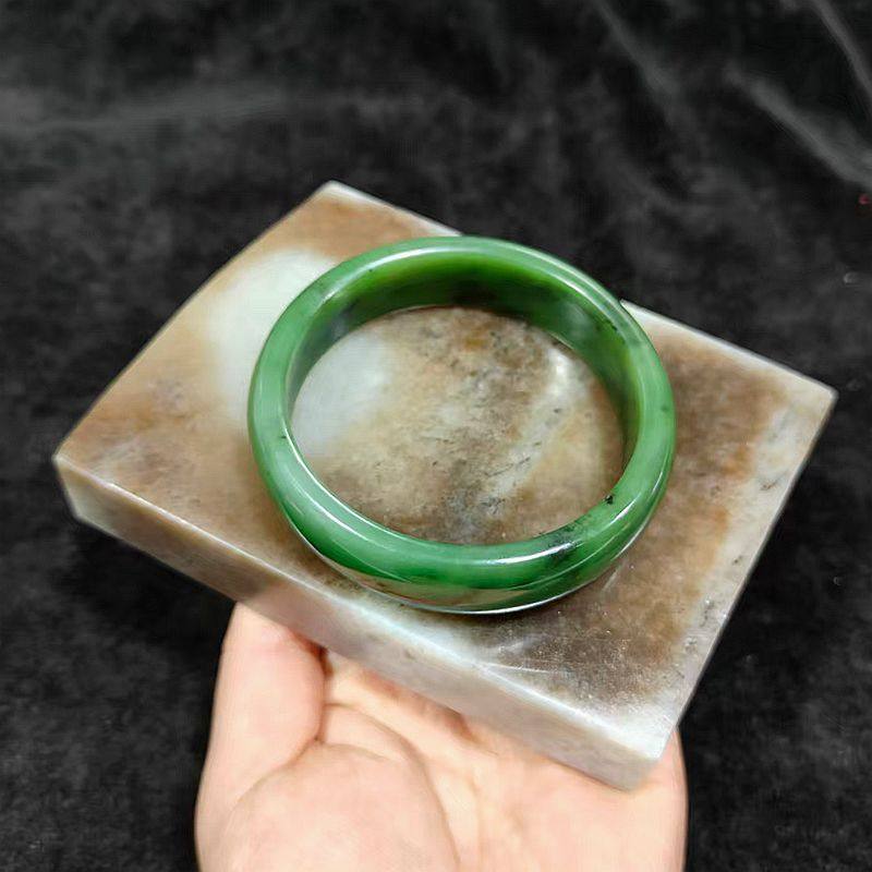 655克和田玉糖白玉山料原石手镯板 且末糖白玉镯子板全明手镯牌子