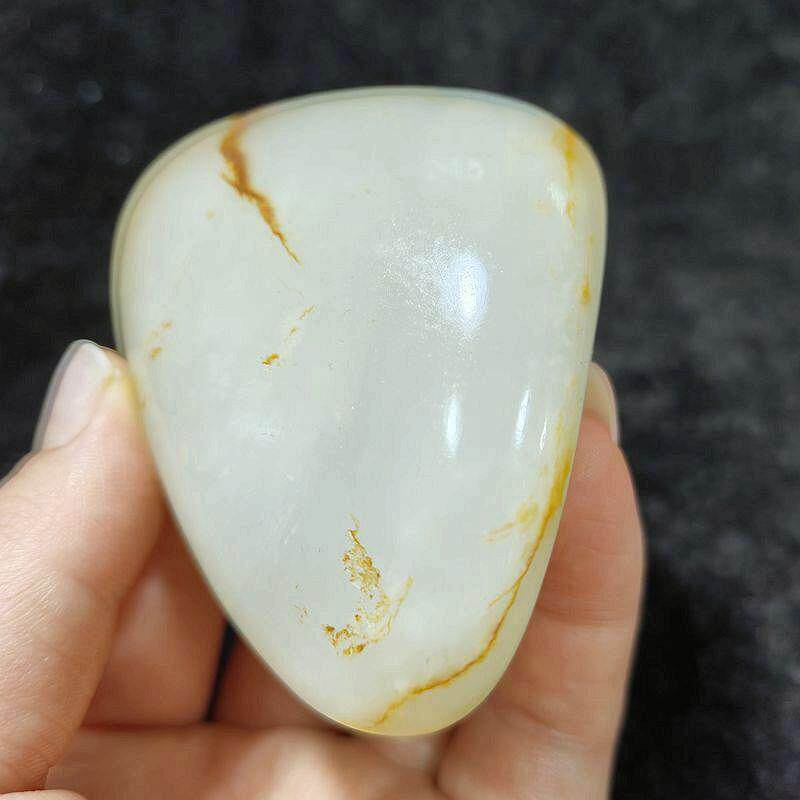 新疆天然白玉籽料一细玉石把件料