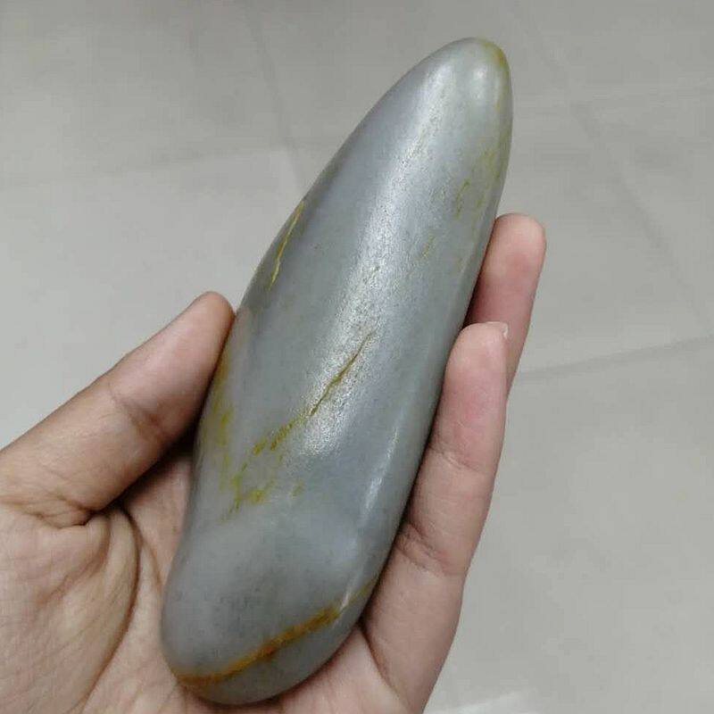 222克 新疆和田籽玉青花白玉籽料原石原料 真皮秋梨皮 顺手把件