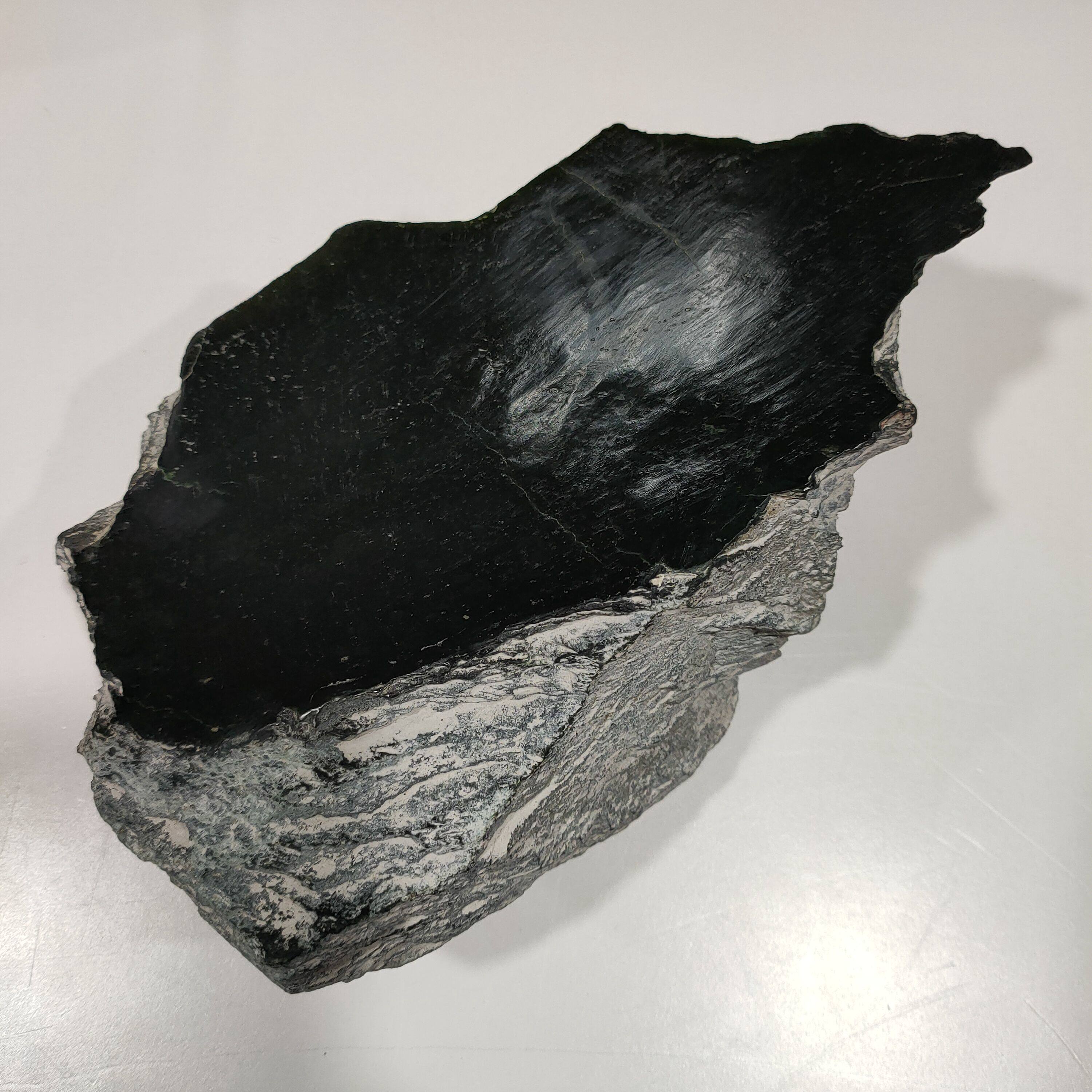 5斤重和田玉黑青玉山料原石切块 天然黑青玉大块玉料牌子料雕刻料