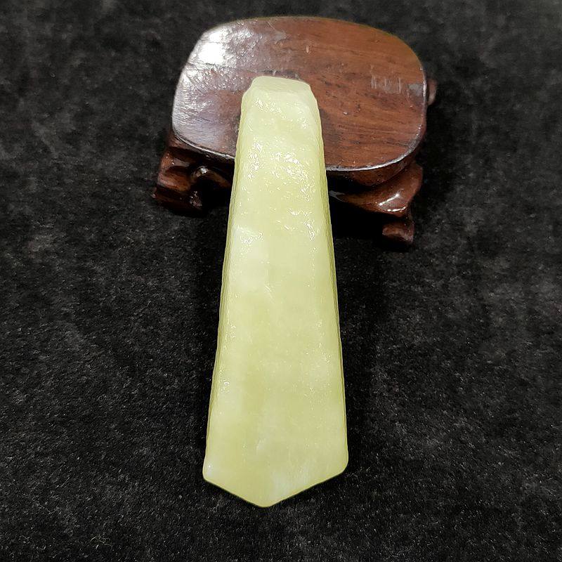 135克和田玉黄玉山流水原石 若羌黄口料玉石把件原料净料雕刻料