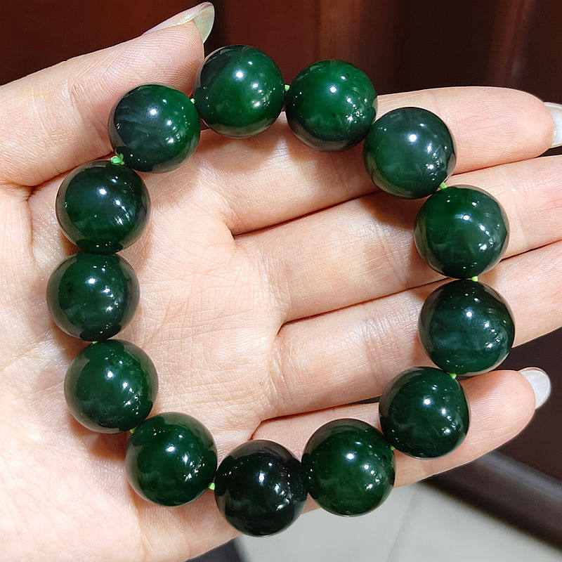 82克和田玉碧玉成品手串 新疆卡16圆珠菠菜绿碧玉油润玉把件手链