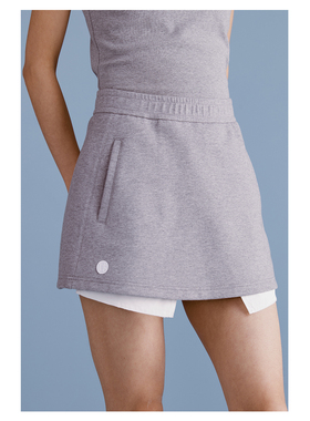 ULTRAFIT花灰色空气层内含打底裤外置口袋短半裙